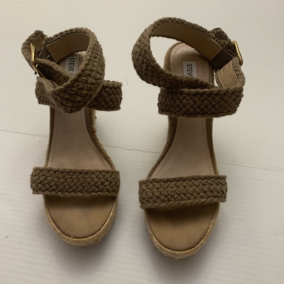 Beigh Women heels - Picture 4 of 7